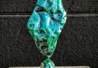 Malachite sculpture